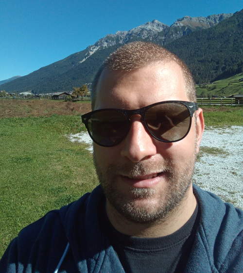 Tamás